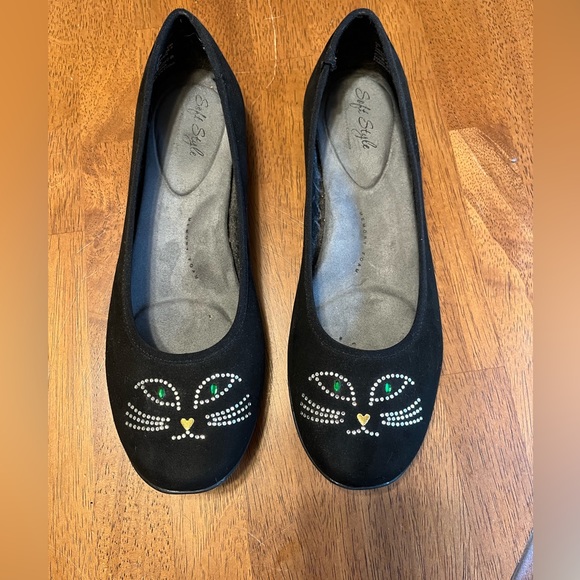 Soft Style Shoes Black Cat Flats Size 9 Poshmark